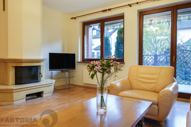 dom wolnostojący, 4 pokoje Szczecin Gumieńce, ul. Tyniecka. Zdjęcie 1