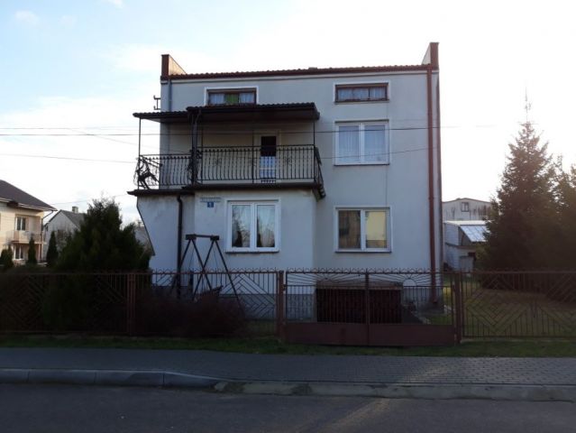 dom wolnostojący, 5 pokoi Dylewo, ul. ks. Mieszki. Zdjęcie 1