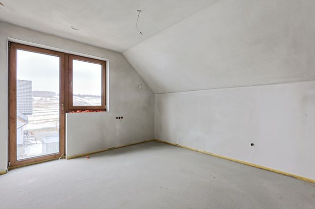 dom wolnostojący, 5 pokoi Zręcin, ul. Przylaski. Zdjęcie 11