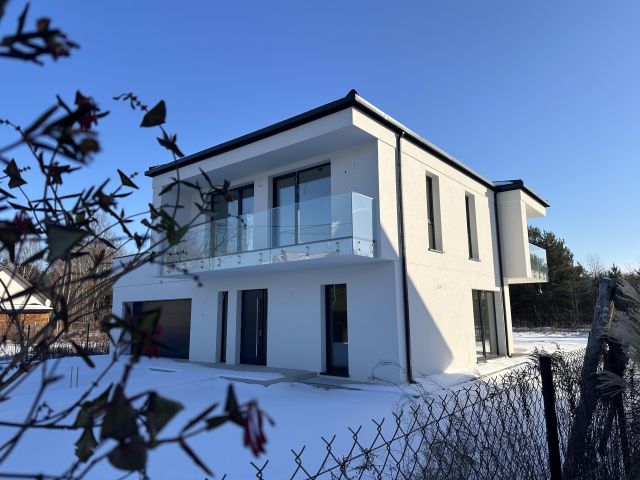 dom wolnostojący, 5 pokoi Grodzisk Mazowiecki Centrum. Zdjęcie 1