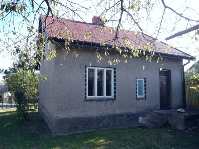 dom wolnostojący Łazy, ul. Tadeusza Kościuszki. Zdjęcie 1