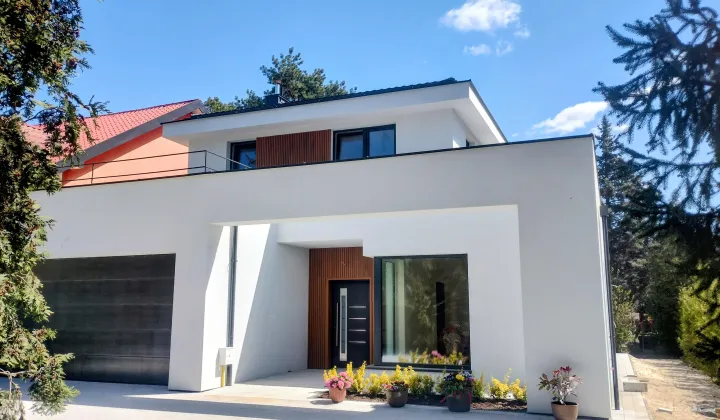dom wolnostojący, 8 pokoi Zielonka