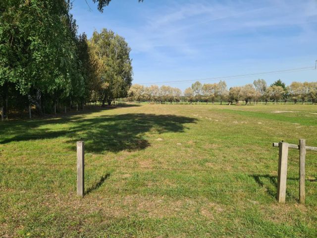 Działka budowlana Strojec. Zdjęcie 1