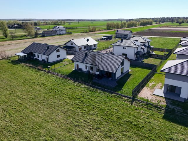 dom wolnostojący, 4 pokoje Wola Rasztowska, ul. Przyjaźni. Zdjęcie 22