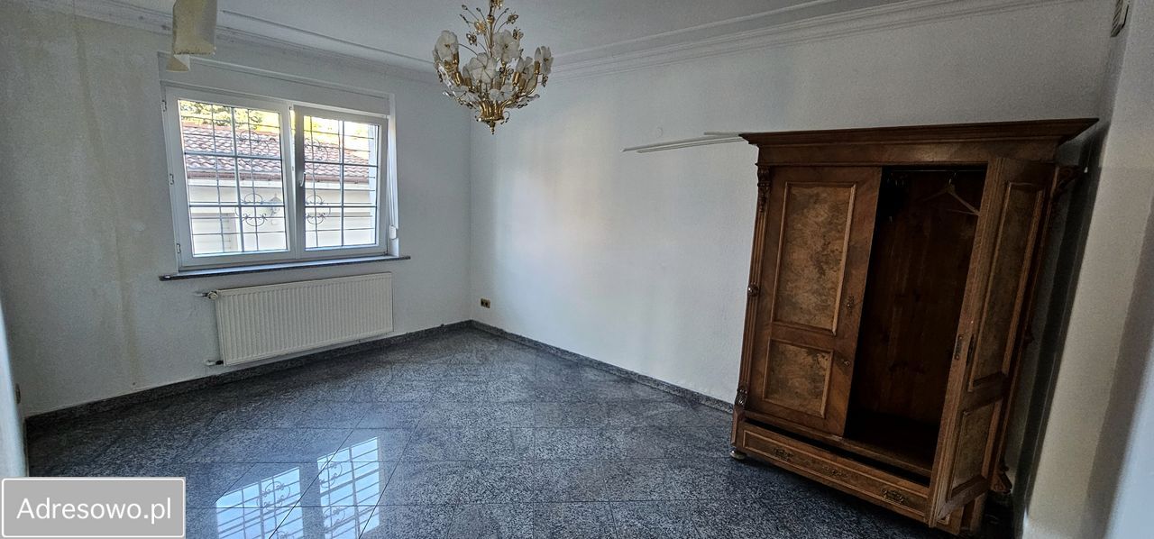 dom wolnostojący, 5 pokoi Mikołów Centrum, ul. Długa. Zdjęcie 5