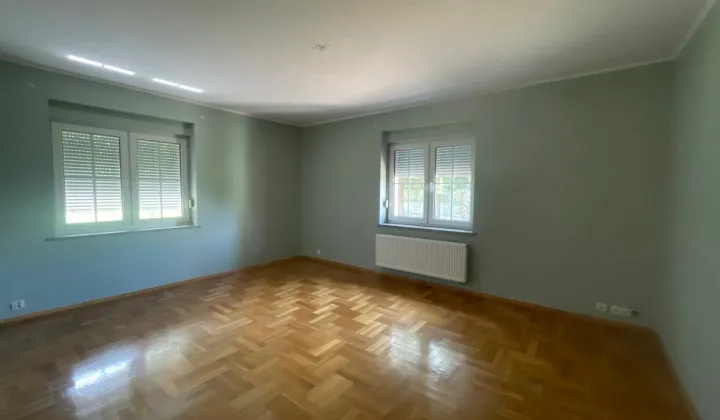 dom wolnostojący, 5 pokoi Mrozów, ul. Bolesława Chrobrego