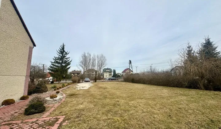 dom wolnostojący, 5 pokoi Morawica