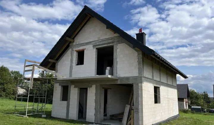 dom wolnostojący, 4 pokoje Bębło, ul. Lasek