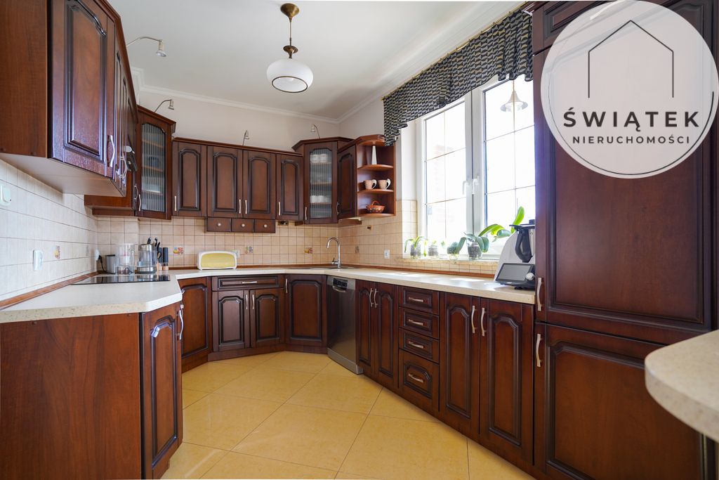 dom wolnostojący, 8 pokoi Czarne Błoto. Zdjęcie 14