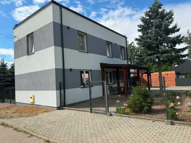dom wolnostojący Kutno, ul. Konduktorska. Zdjęcie 1