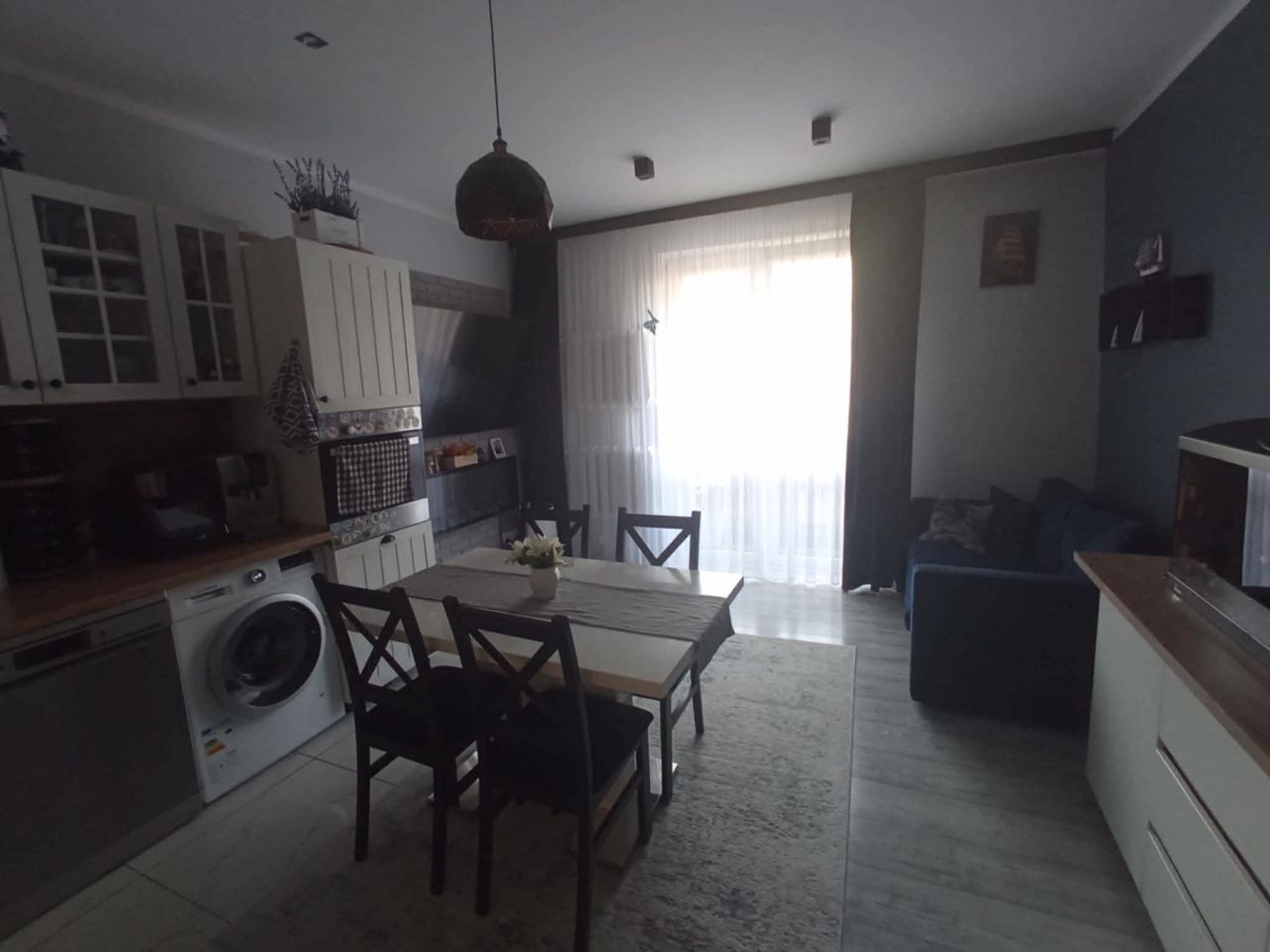Mieszkanie 4-pokojowe Stąporków, Plac Wolności. Zdjęcie 3