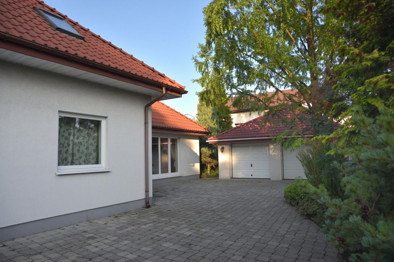 dom wolnostojący Piotrków Trybunalski Szczekanica, ul. 25 Pułku Piechoty