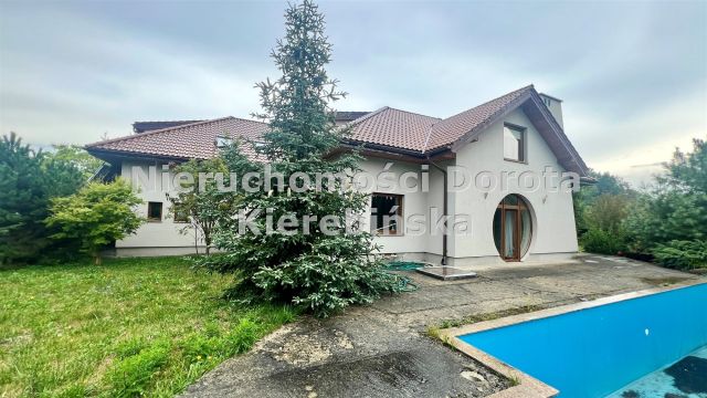 dom wolnostojący, 5 pokoi Tomaszów Mazowiecki. Zdjęcie 4