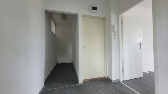 Biuro Warszawa Targówek, ul. Odrowąża. Zdjęcie 5