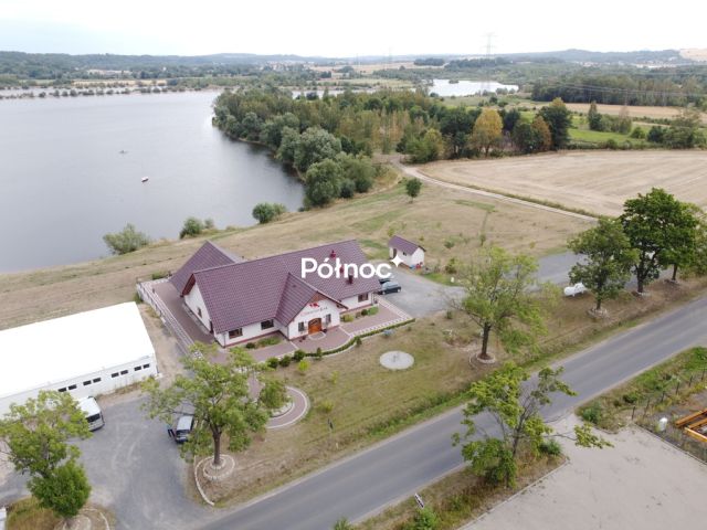 Lokal Rakowice Małe. Zdjęcie 2