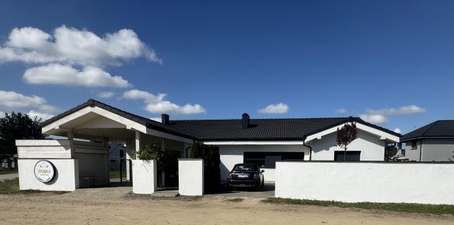dom wolnostojący, 4 pokoje Sierosław, ul. Wilka. Zdjęcie 1