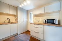 dom wolnostojący, 9 pokoi Łódź Stare Rokicie, ul. Holownicza. Zdjęcie 4