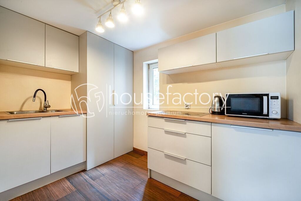 dom wolnostojący, 9 pokoi Łódź Stare Rokicie, ul. Holownicza. Zdjęcie 6