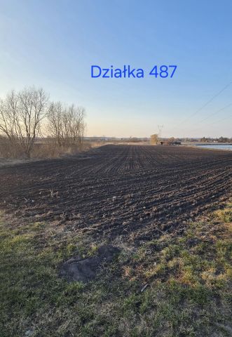 Działka rolna Uher. Zdjęcie 1