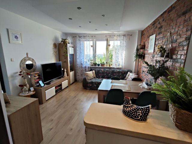 Mieszkanie 4-pokojowe Wałbrzych Piaskowa Góra. Zdjęcie 1