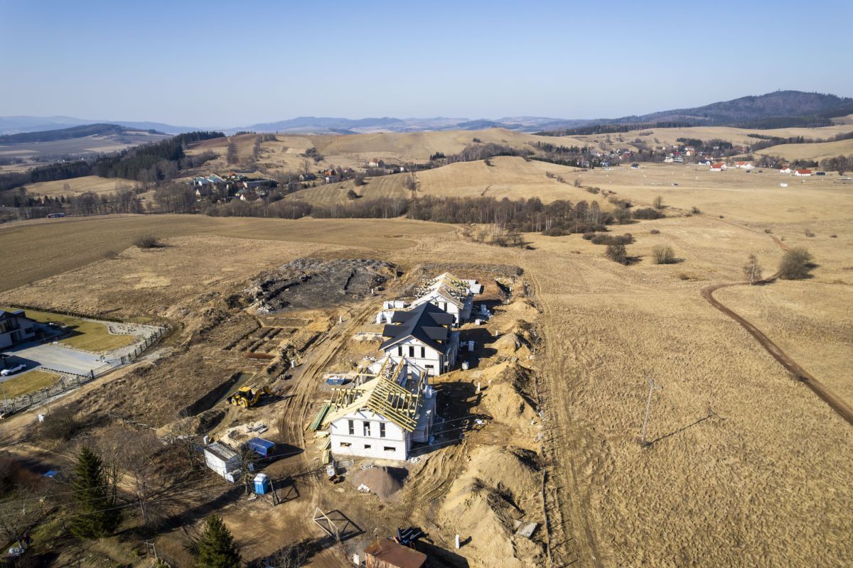 bliźniak, 5 pokoi Jabłów. Zdjęcie 13