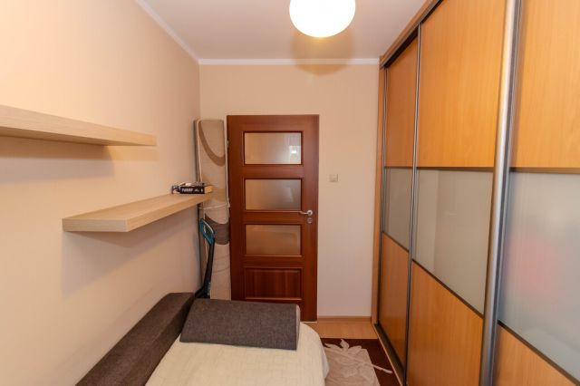 Mieszkanie 3-pokojowe Ostrowiec Świętokrzyski, os. Pułanki. Zdjęcie 8