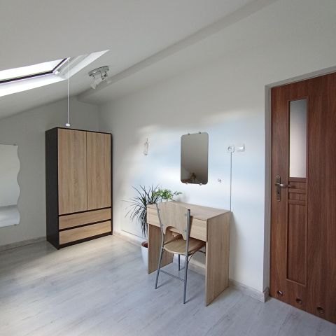 Mieszkanie 5-pokojowe Jelenia Góra Cieplice Śląskie-Zdrój, ul. Macieja Rataja. Zdjęcie 13