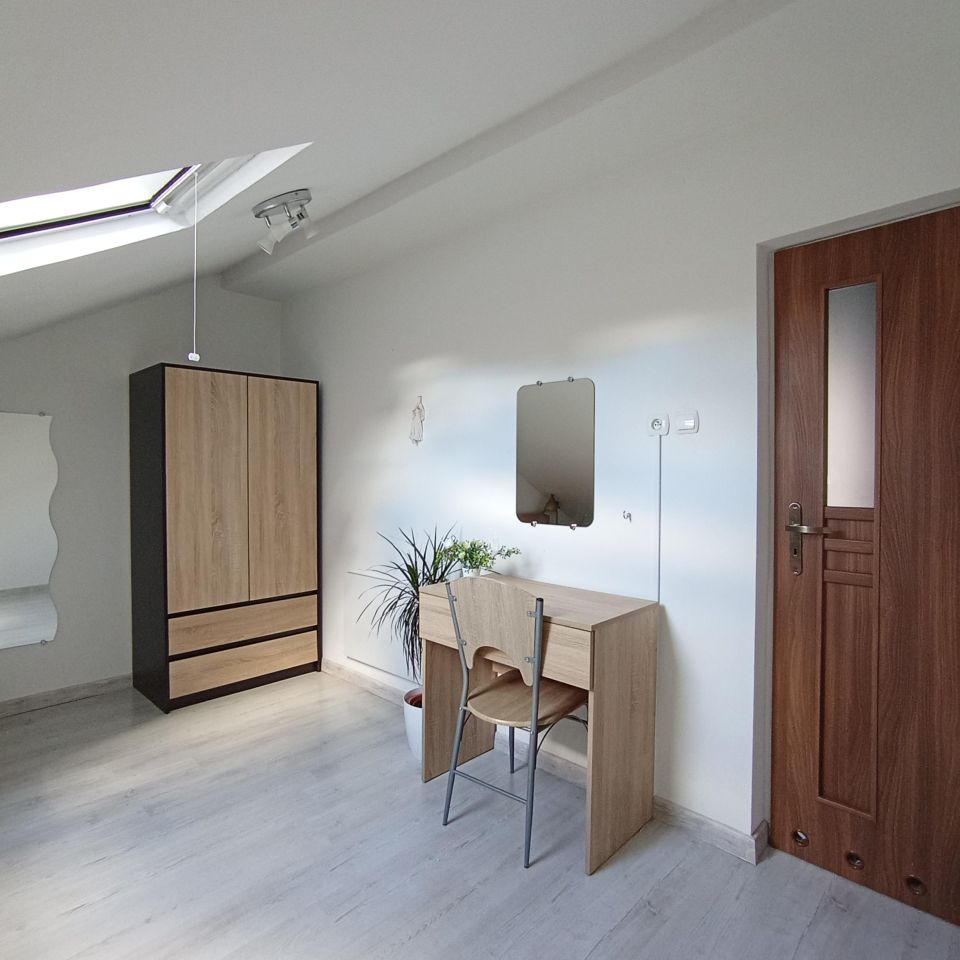 Mieszkanie 5-pokojowe Jelenia Góra Cieplice Śląskie-Zdrój, ul. Macieja Rataja. Zdjęcie 13