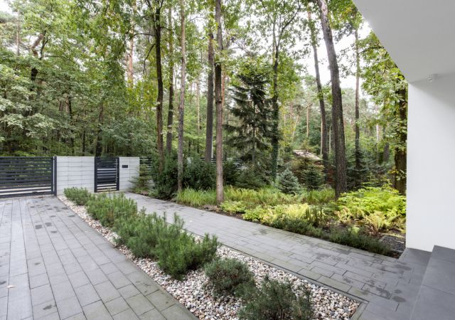 dom wolnostojący, 5 pokoi Magdalenka, ul. Paprociowa. Zdjęcie 29