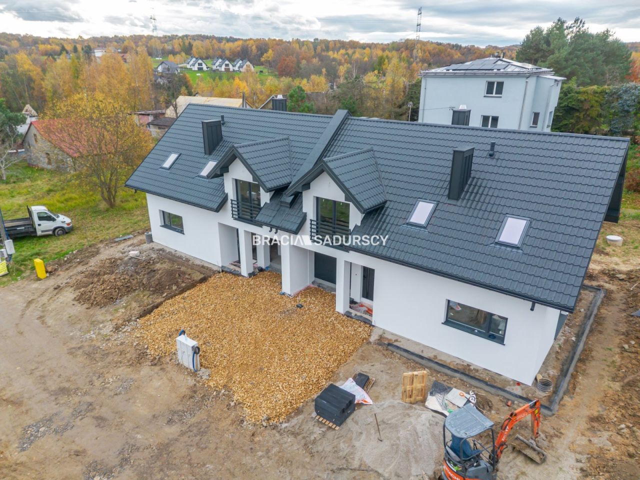 bliźniak, 6 pokoi Koźmice Wielkie