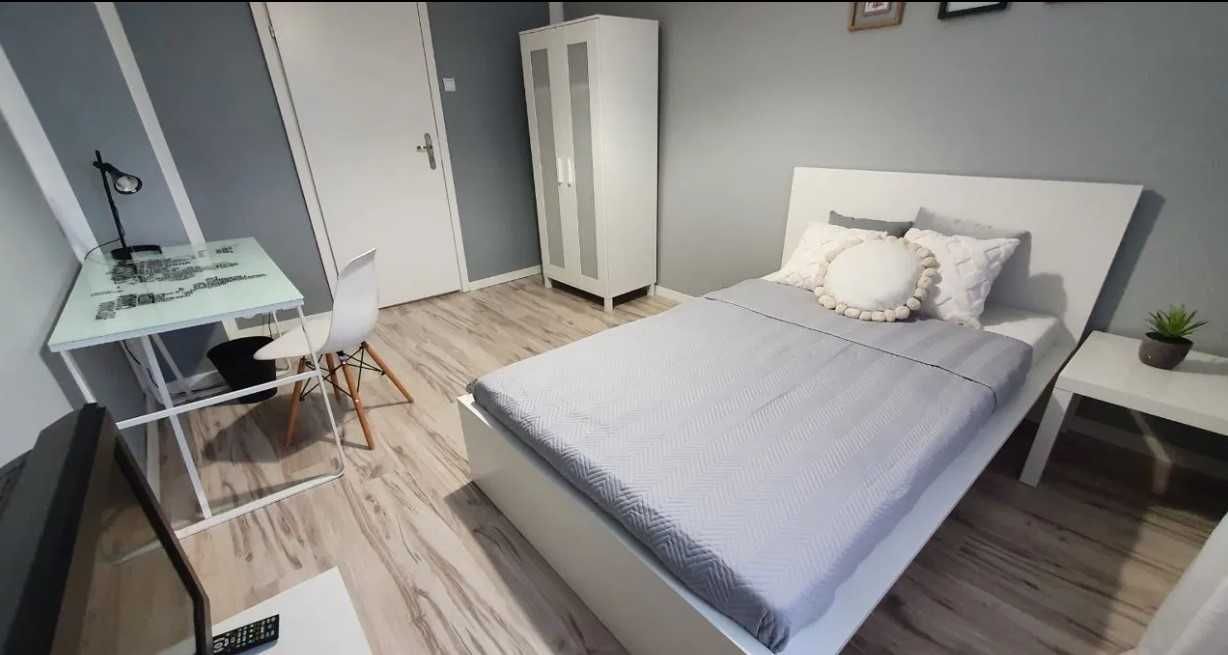 Mieszkanie 4-pokojowe Zabrze Centrum, ul. gen. Charlesa de Gaulle'a. Zdjęcie 8