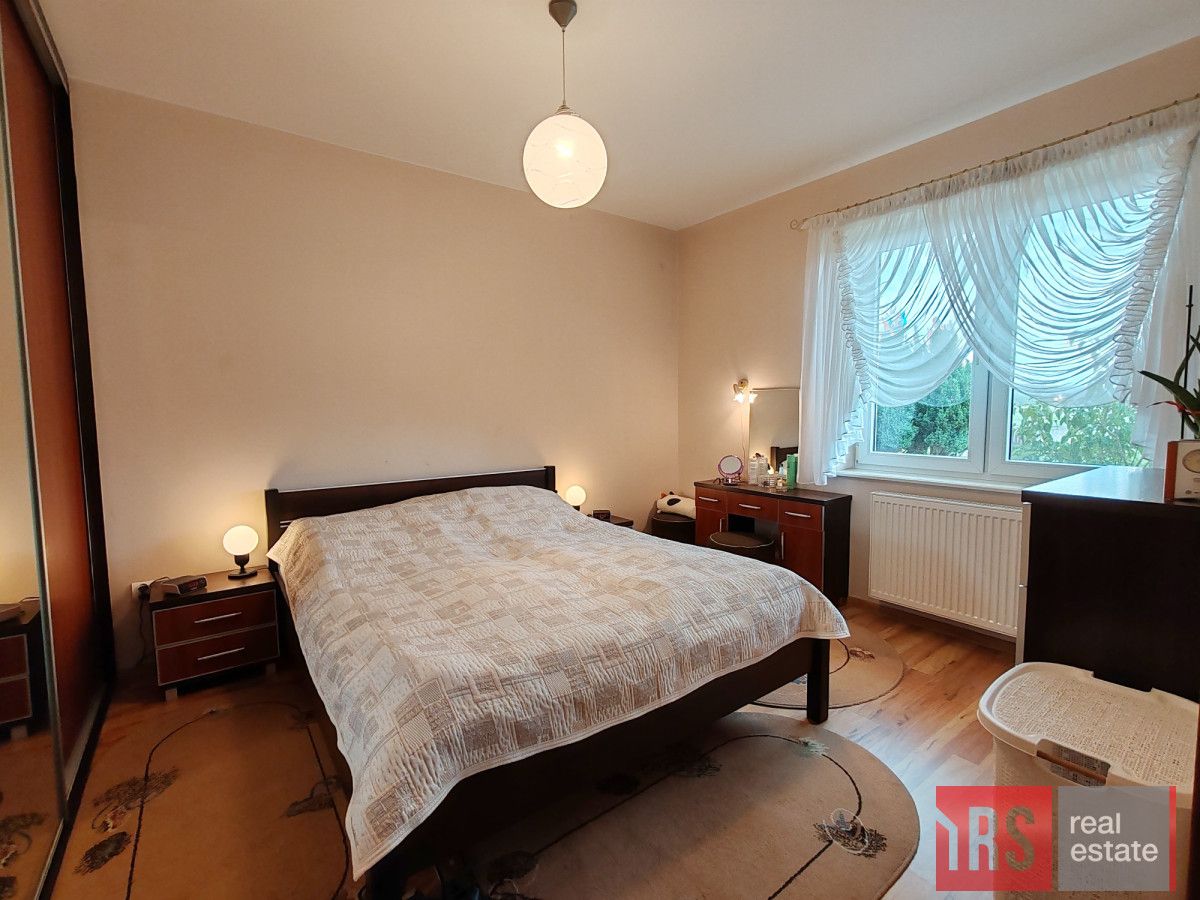 dom wolnostojący, 5 pokoi Piętno. Zdjęcie 10