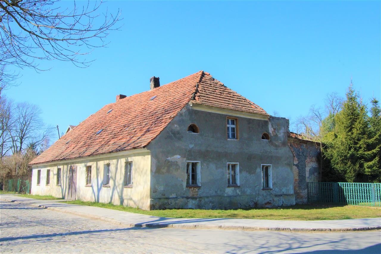 dom wolnostojący Małkowice, ul. Klasztorna. Zdjęcie 1