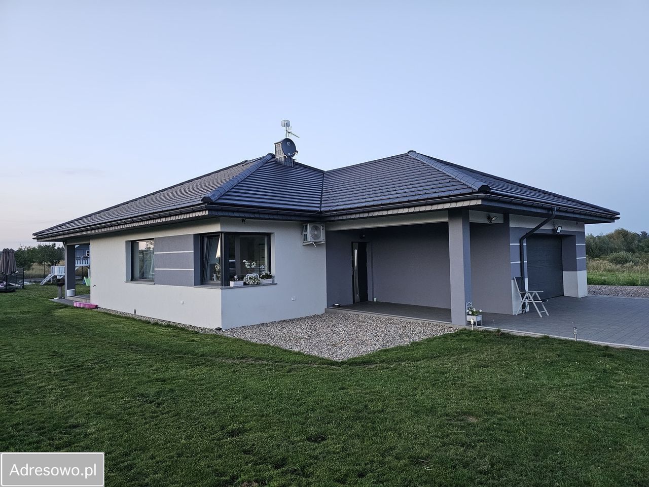 dom wolnostojący, 4 pokoje Kadłubia, ul. parkowa. Zdjęcie 3