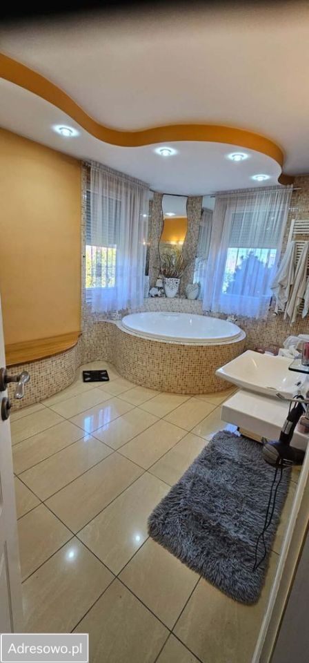 dom wolnostojący, 10 pokoi Jastrzębie-Zdrój, ul. Dworcowa. Zdjęcie 7