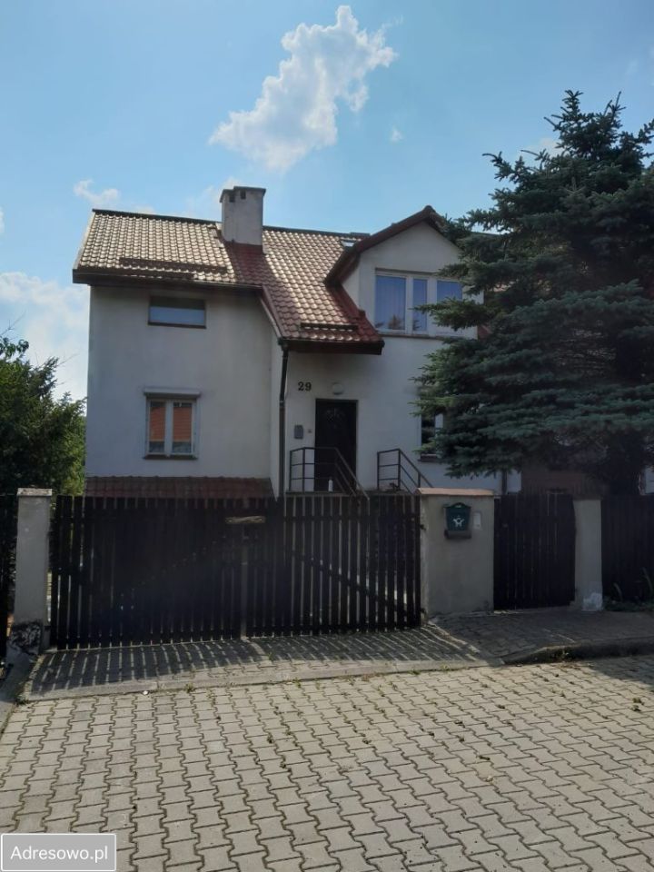 dom szeregowy, 6 pokoi Kieźliny, ul. Krzysztofa Kamila Baczyńskiego. Zdjęcie 1