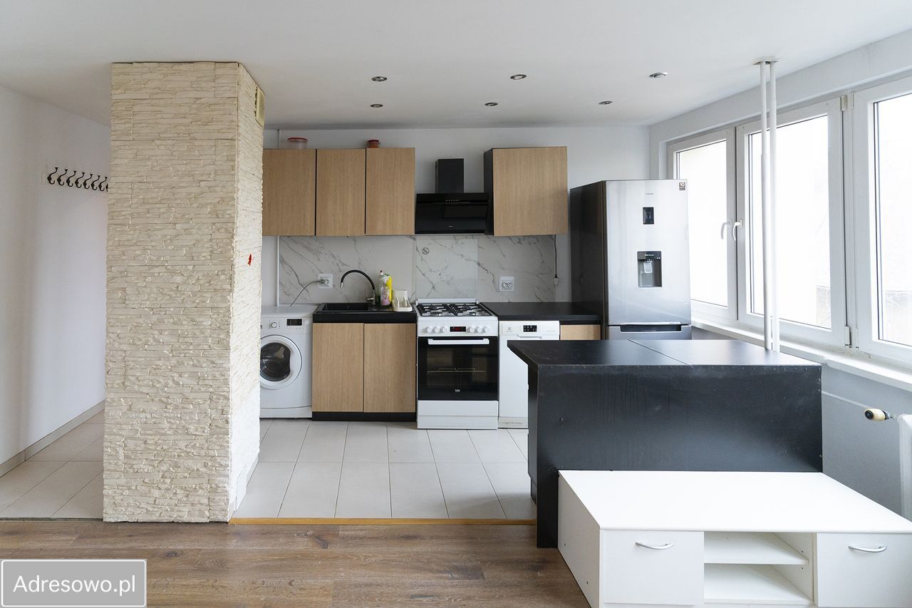 Mieszkanie 3-pokojowe Bielsko-Biała Śródmieście, ul. Stanisława Wyspiańskiego. Zdjęcie 3