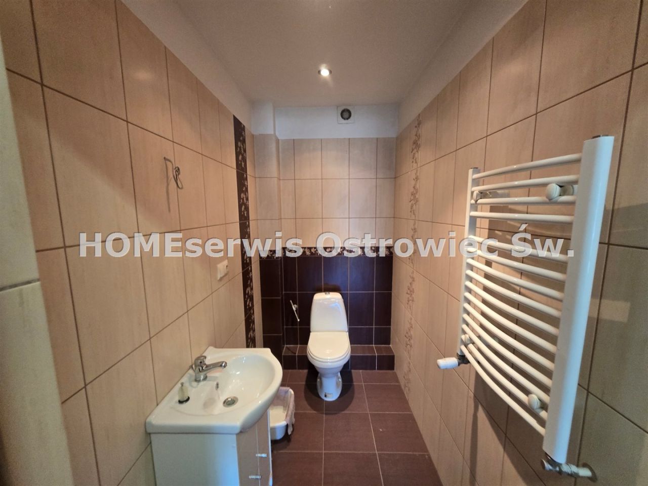 Biuro Ostrowiec Świętokrzyski Huta. Zdjęcie 14