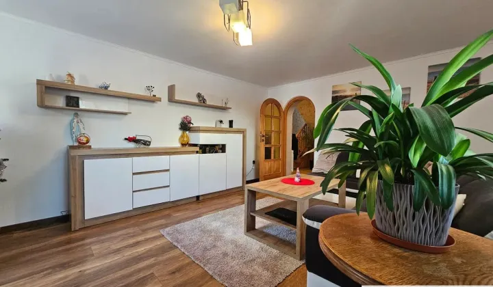 dom wolnostojący, 5 pokoi Szczepańcowa, ul. Długa