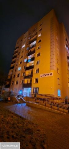 Mieszkanie 3-pokojowe Legnica Piekary Wielkie, ul. Leopolda Staffa. Zdjęcie 1