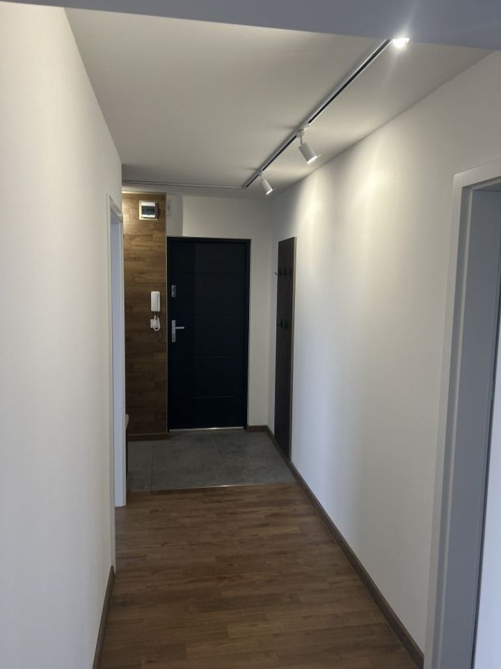 Mieszkanie 3-pokojowe Police. Zdjęcie 3