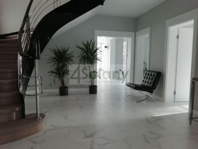 dom wolnostojący, 7 pokoi Jazgarzewszczyzna. Zdjęcie 8