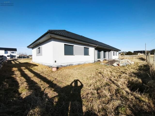 bliźniak, 4 pokoje Pyskowice, ul. Platanowa. Zdjęcie 4
