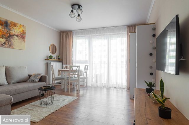 Mieszkanie 2-pokojowe Kraków Czyżyny, ul. Romana Ciesielskiego. Zdjęcie 1