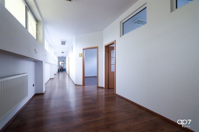 Lokal Kraków Nowa Huta, ul. Kocmyrzowska. Zdjęcie 12