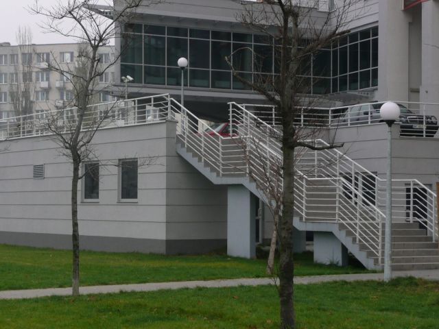 Biuro Warszawa Praga-Południe, al. Stanów Zjednoczonych. Zdjęcie 1