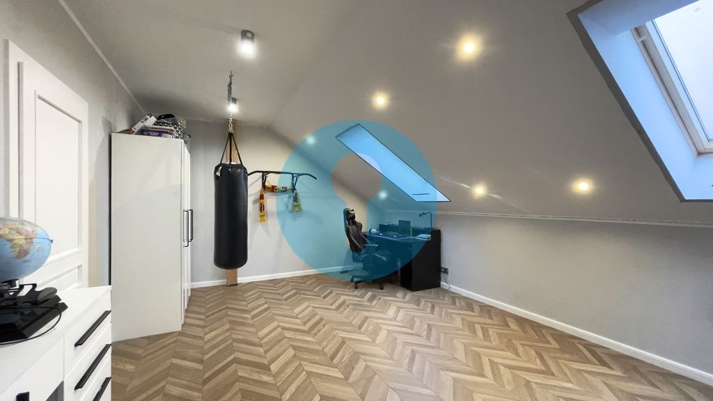 dom wolnostojący, 5 pokoi Brynica. Zdjęcie 26