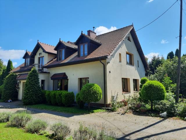 dom wolnostojący, 8 pokoi Gościno