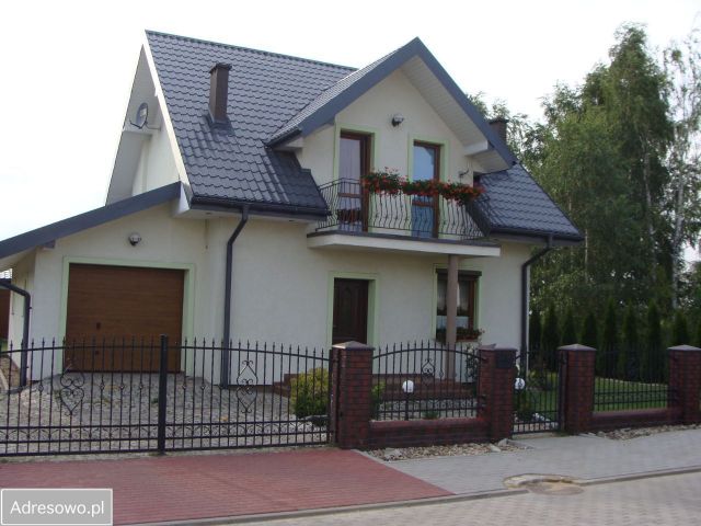 dom wolnostojący, 4 pokoje Bierutów, ul. Słoneczna. Zdjęcie 1