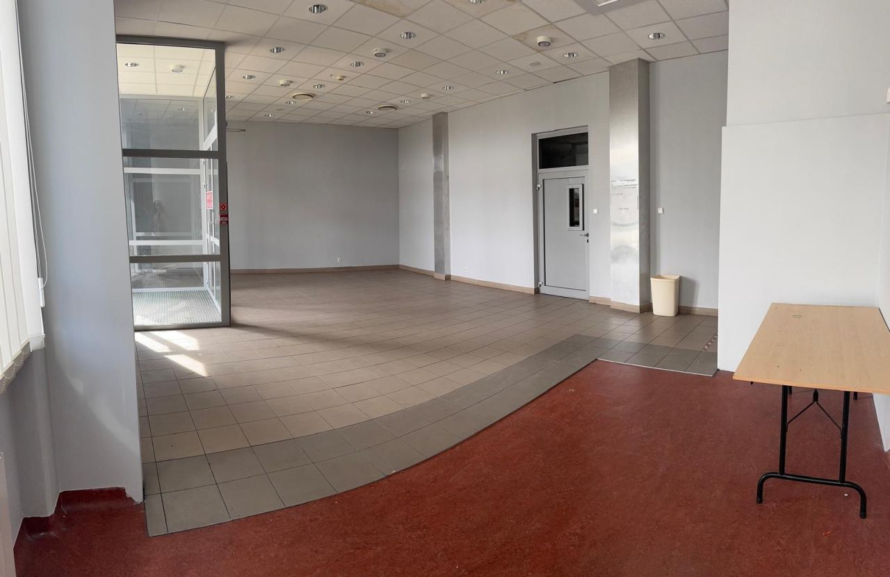 Lokal Pruszków Wyględówek, ul. Andrzeja. Zdjęcie 1